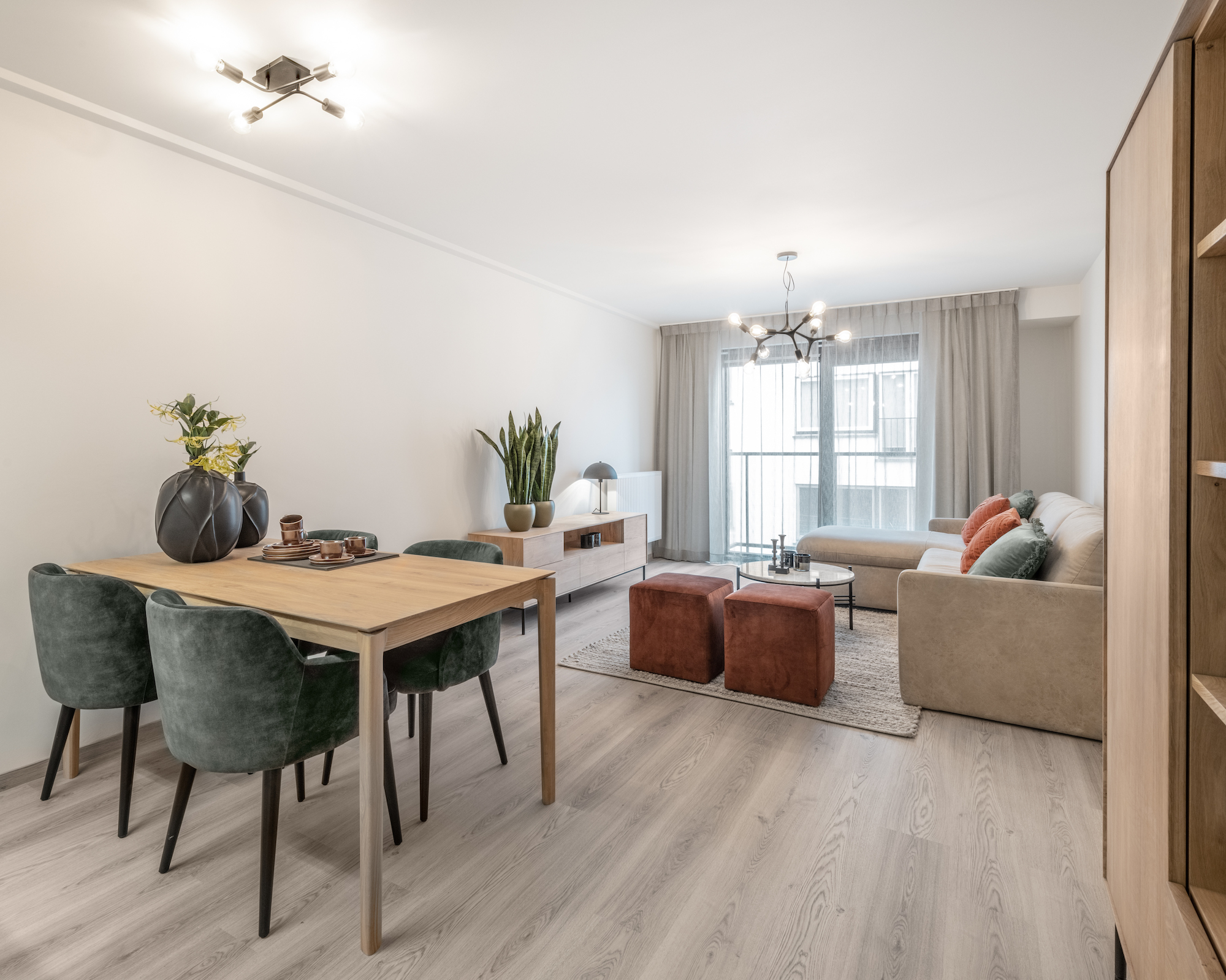 Lateraal zeezicht en grote zonnige terrassen: de troeven van Miramar aan de Zeedijk van Blankenberge.